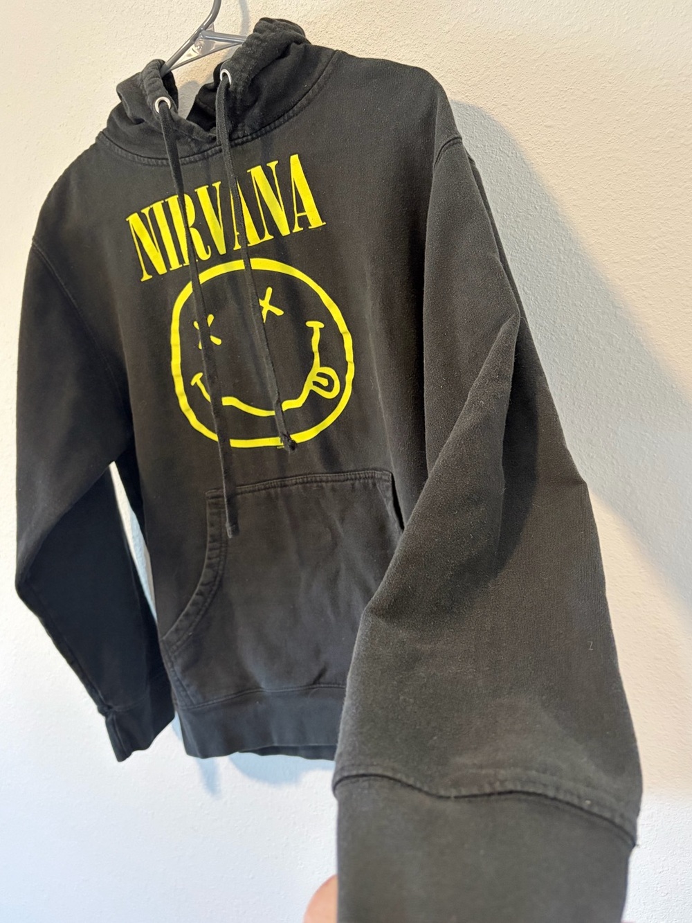 Official Nirvana Smiley Face Logo Hoodie Black - Men's / Unisex Small 19.5" P2P - Picture 6 of 8